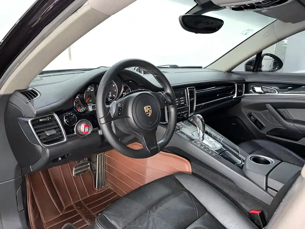 Porsche Panamera 2014 — фото 10