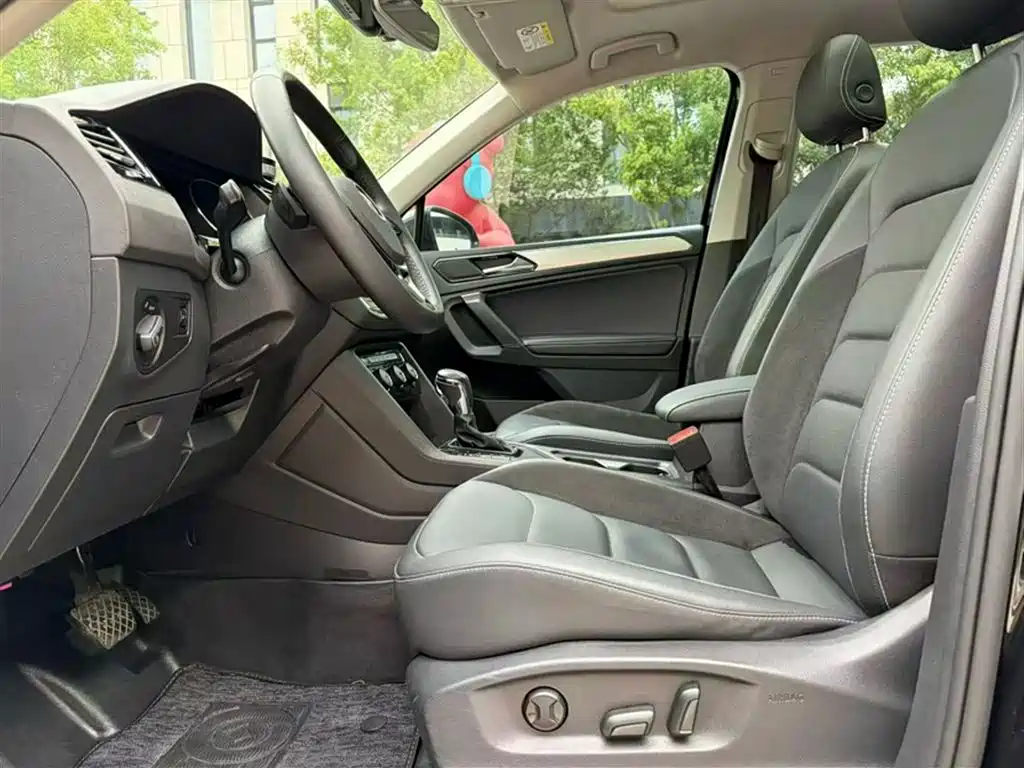 Volkswagen Tiguan L 2019 — фото 11