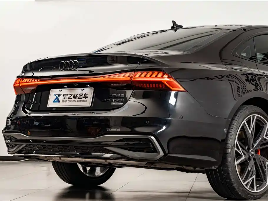 Audi A7L 2024 — фото 8