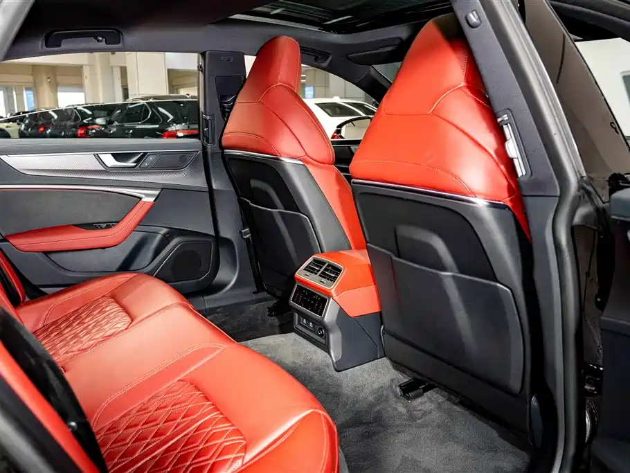 Audi A7L 2024 — фото 23
