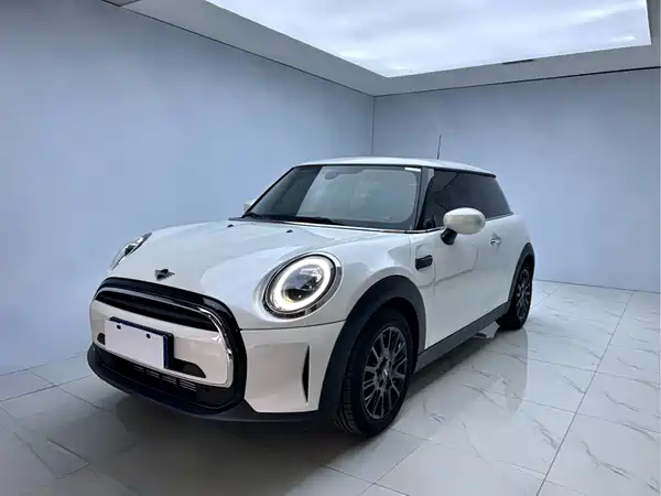 MINI MINI 2023
