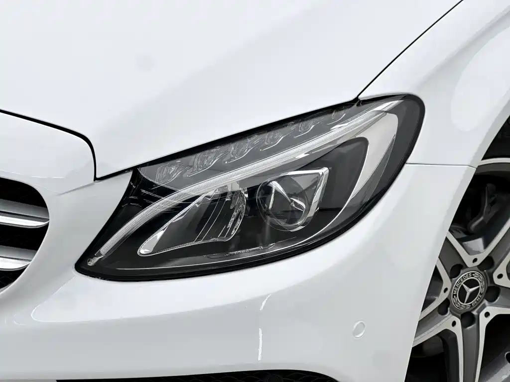 Mercedes-Benz C-Class 2018