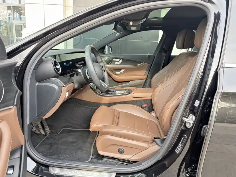 Mercedes-Benz E-Class 2022