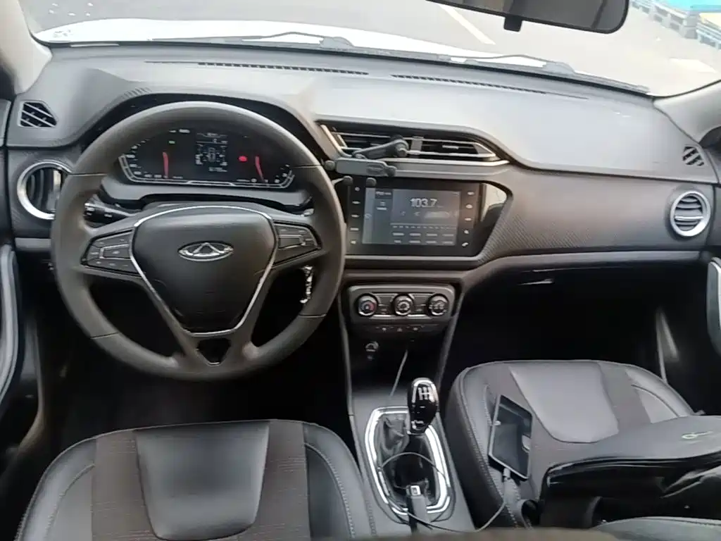 Chery Tiggo 3x 2018 — фото 10