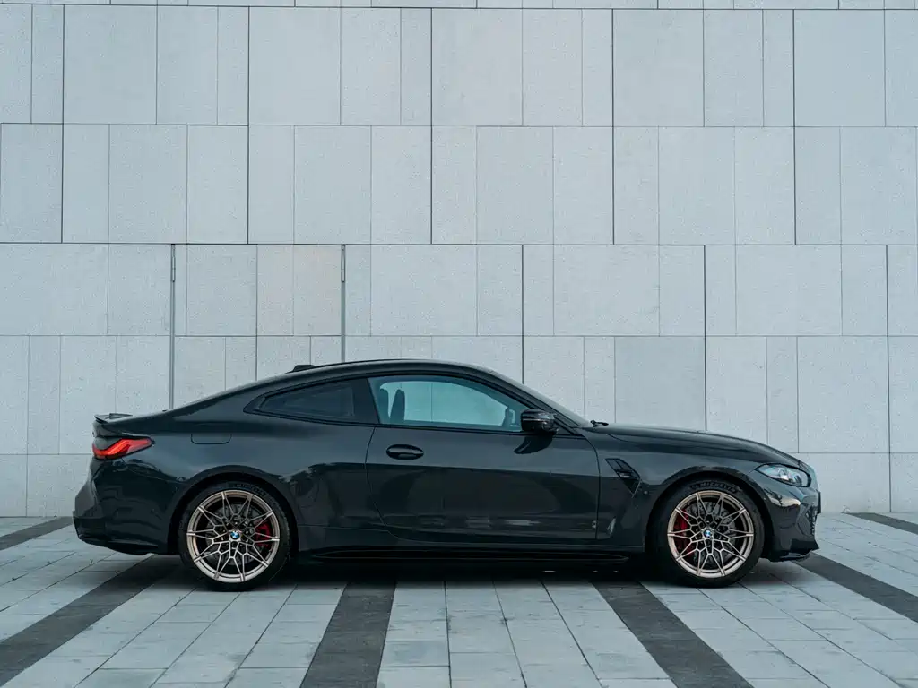 BMW M4 2024