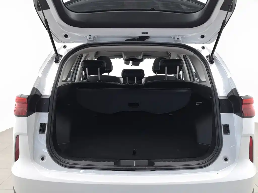 Haval H6 2023 — фото 16