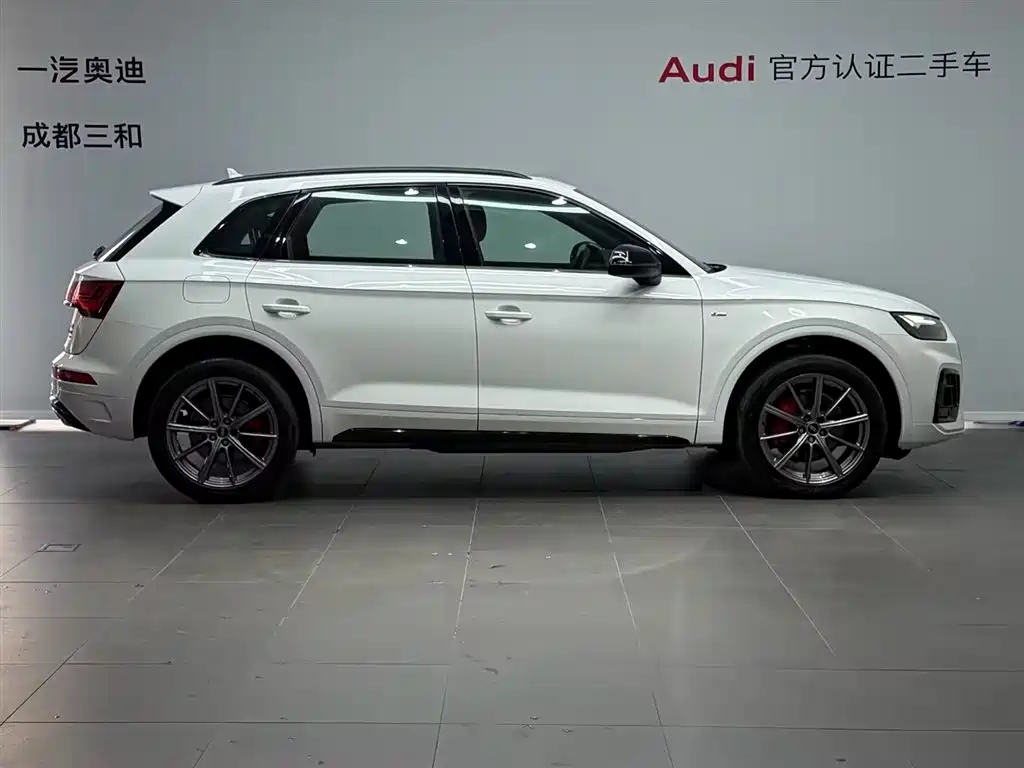 Audi Q5L 2023 — фото 3