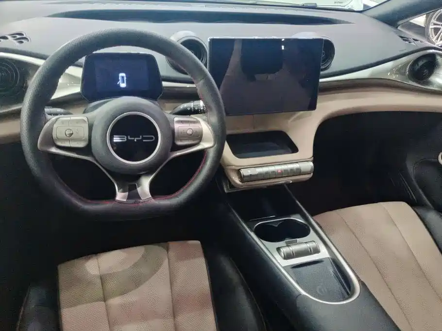 BYD Dolphin 2023 — фото 12
