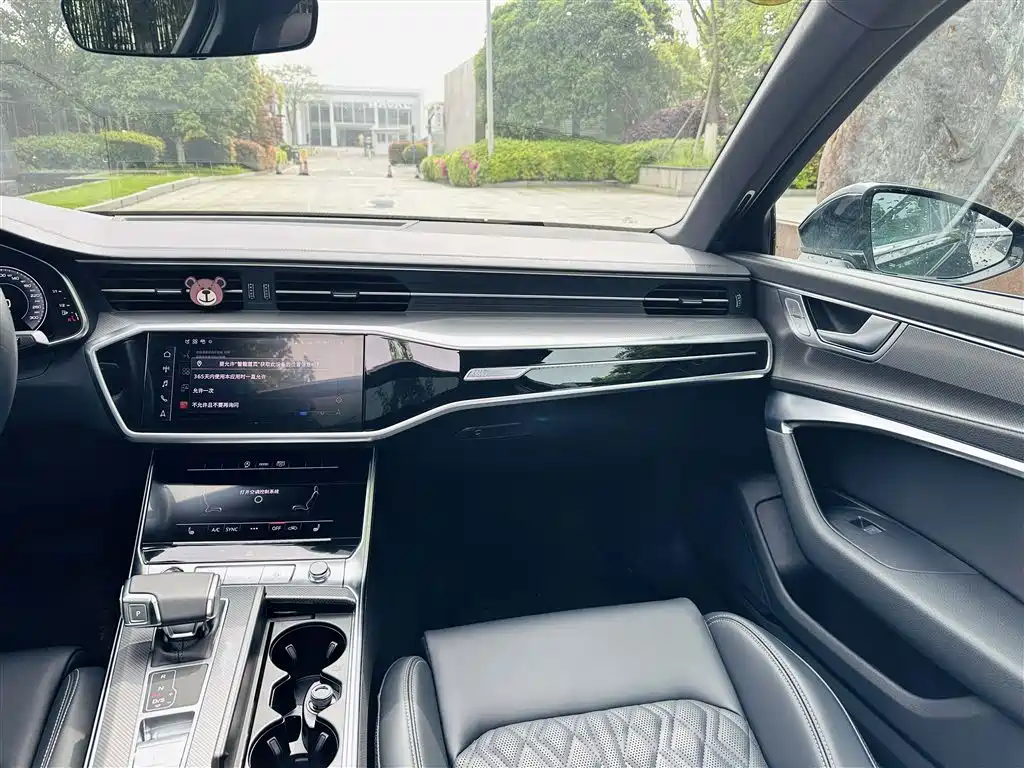 Audi A6L 2025 — фото 14