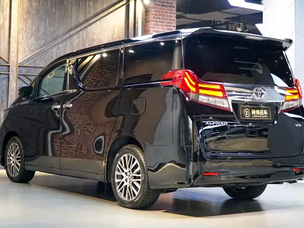 Toyota Alphard 2016