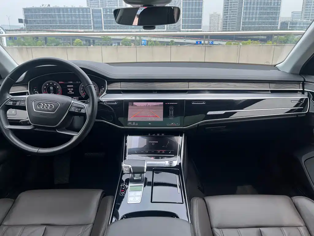 Audi A8 2020 — фото 10