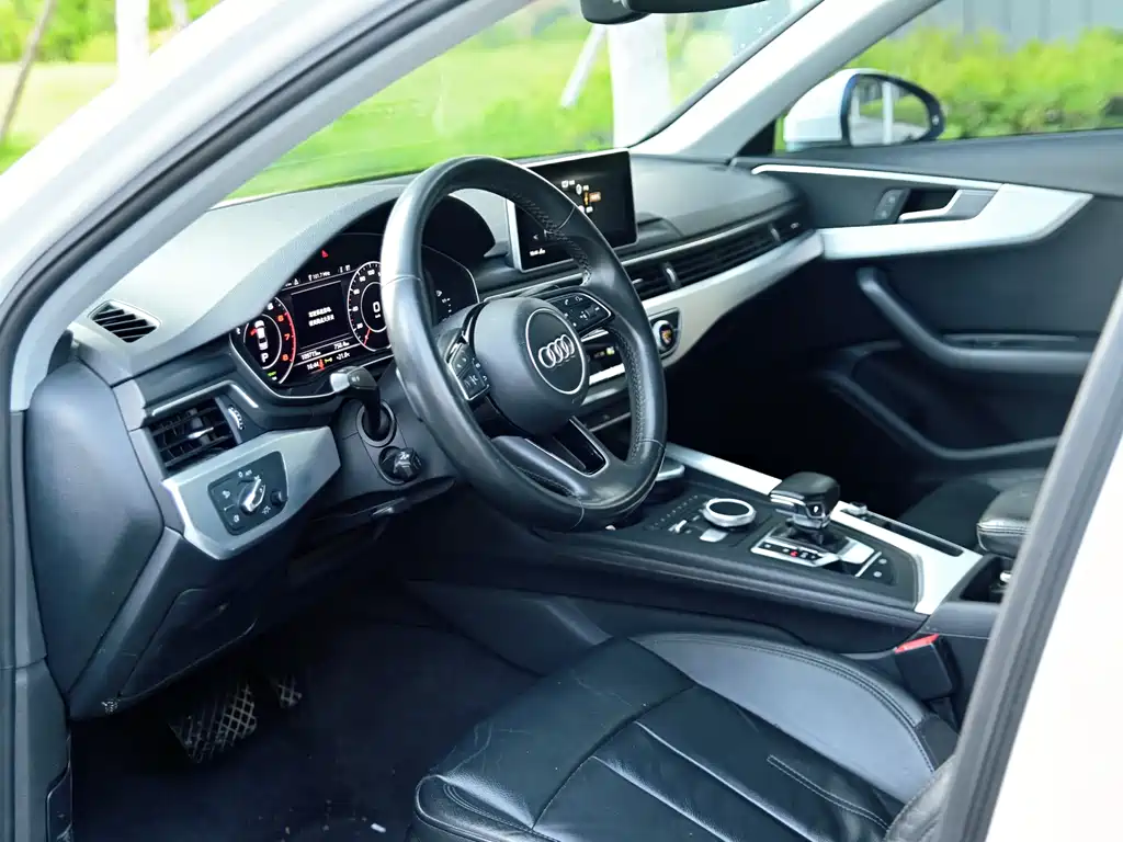 Audi A4L 2018 — фото 13