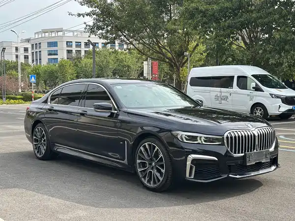 BMW 7 Series 2021