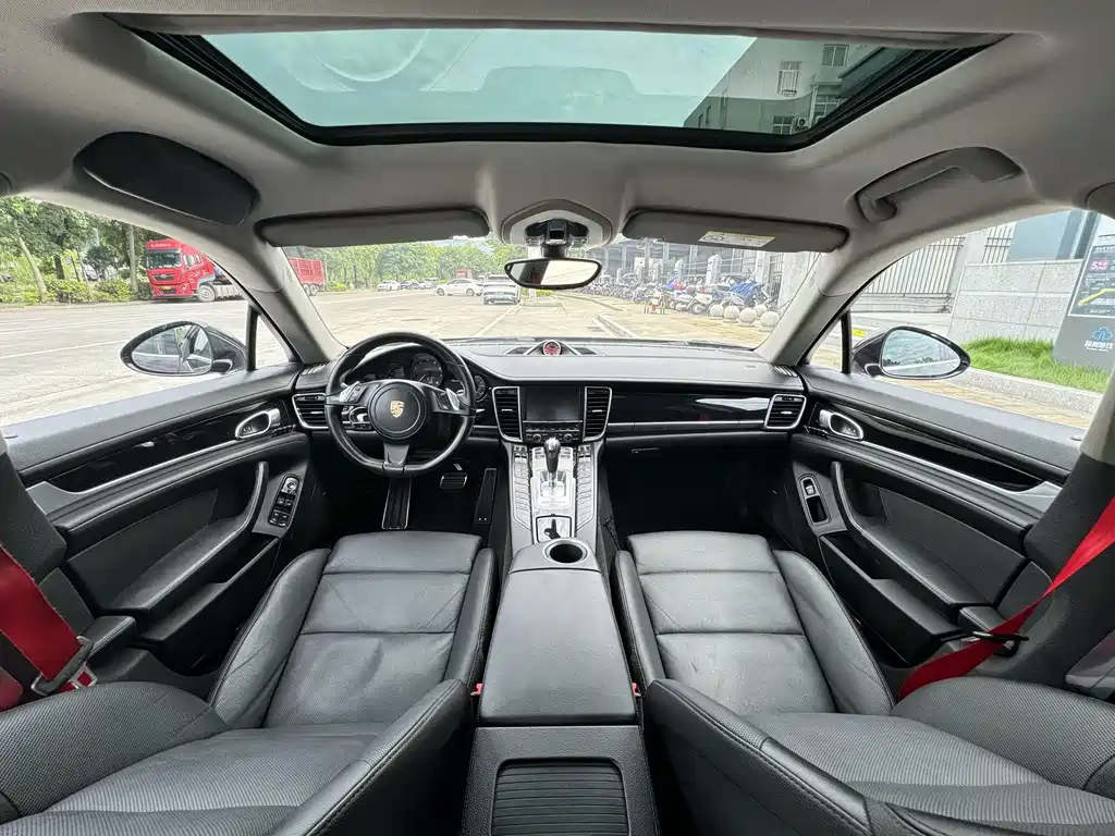 Porsche Panamera 2015 — фото 4