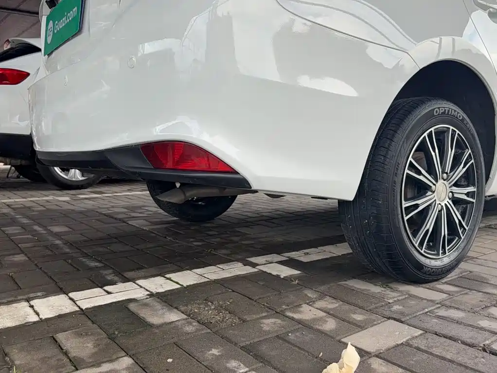 Toyota Yaris L 2019 — фото 21
