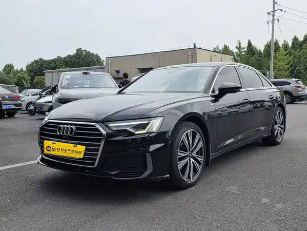Audi A6L 2022