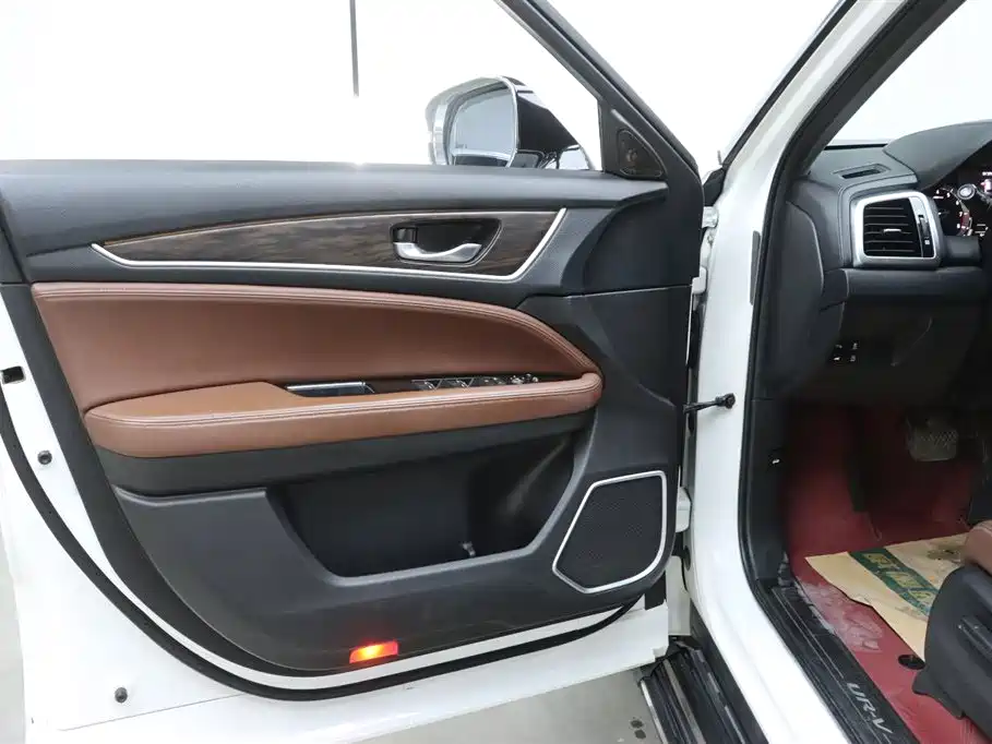 Honda UR-V 2017 — фото 11