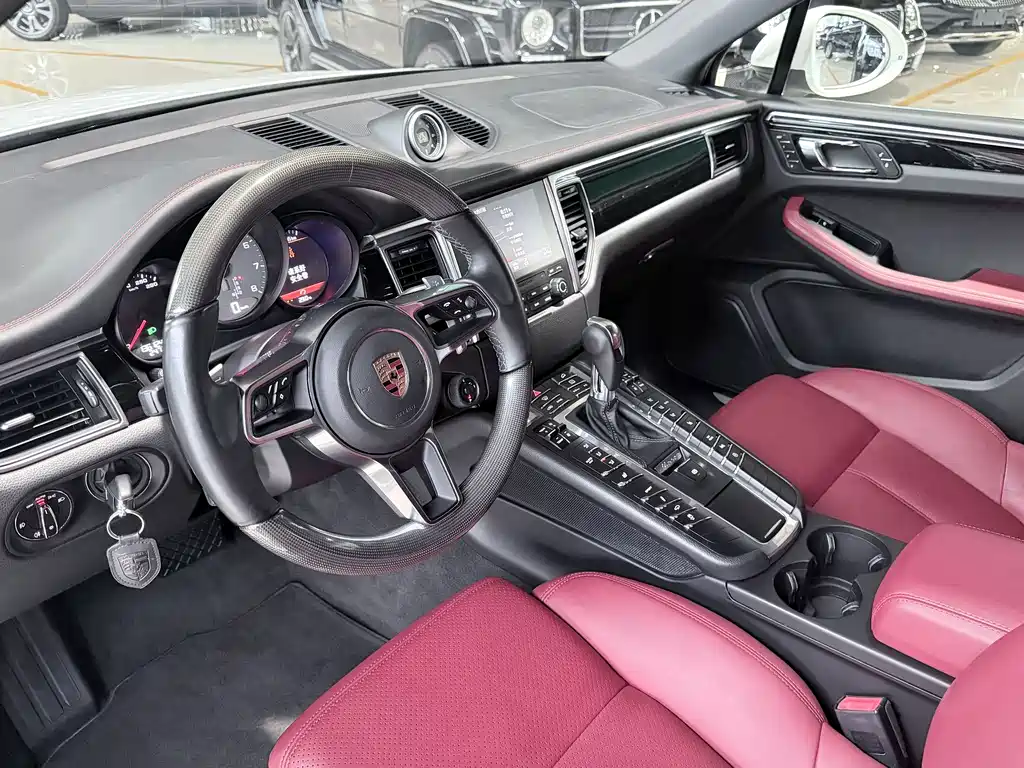 Porsche Macan 2017 — фото 3
