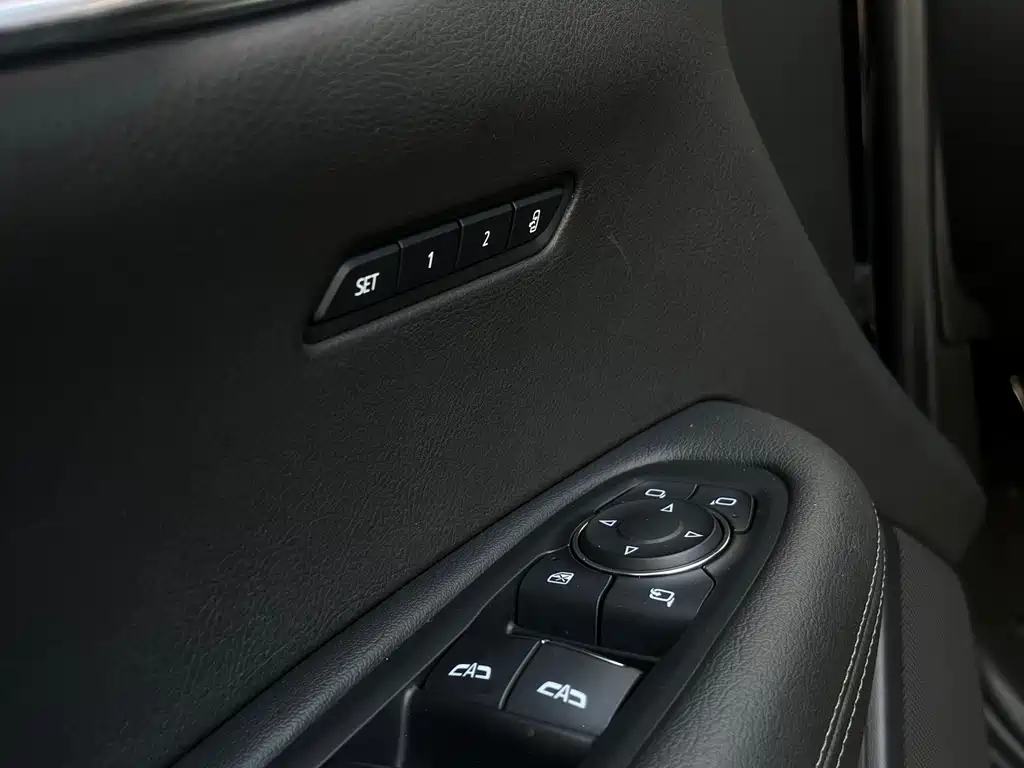 Cadillac XT6 2020 — фото 17