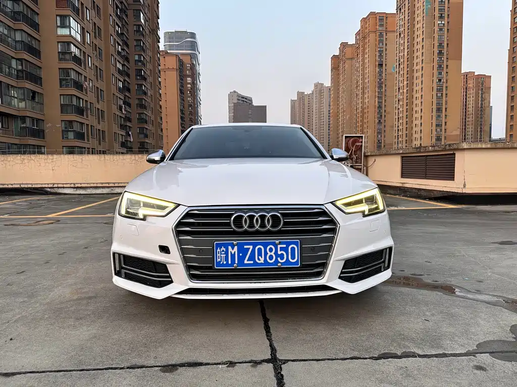Audi A4L 2018 — фото 2
