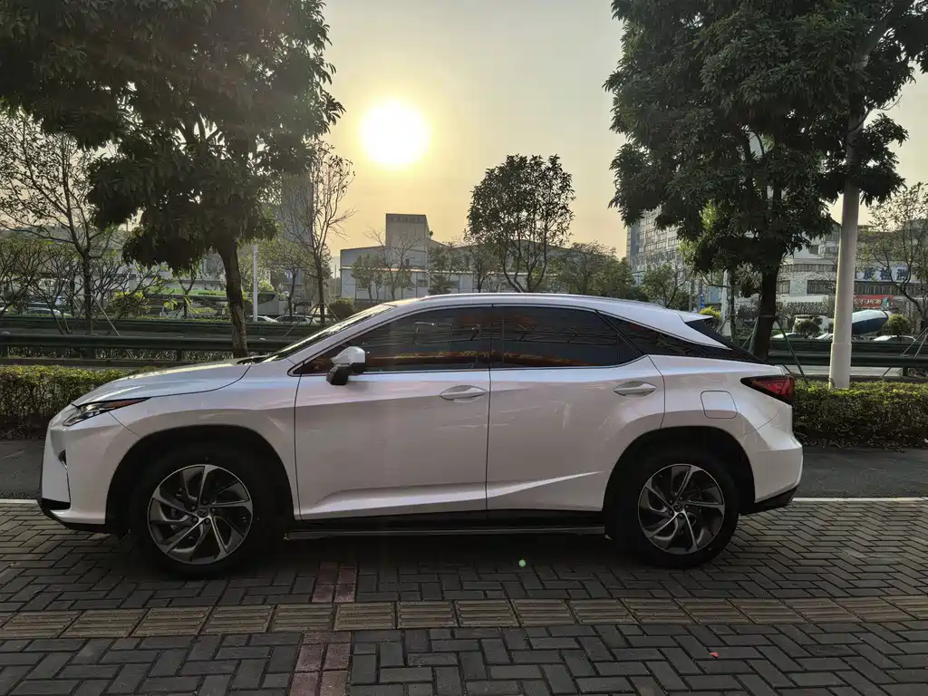 Lexus RX 2019 — фото 2