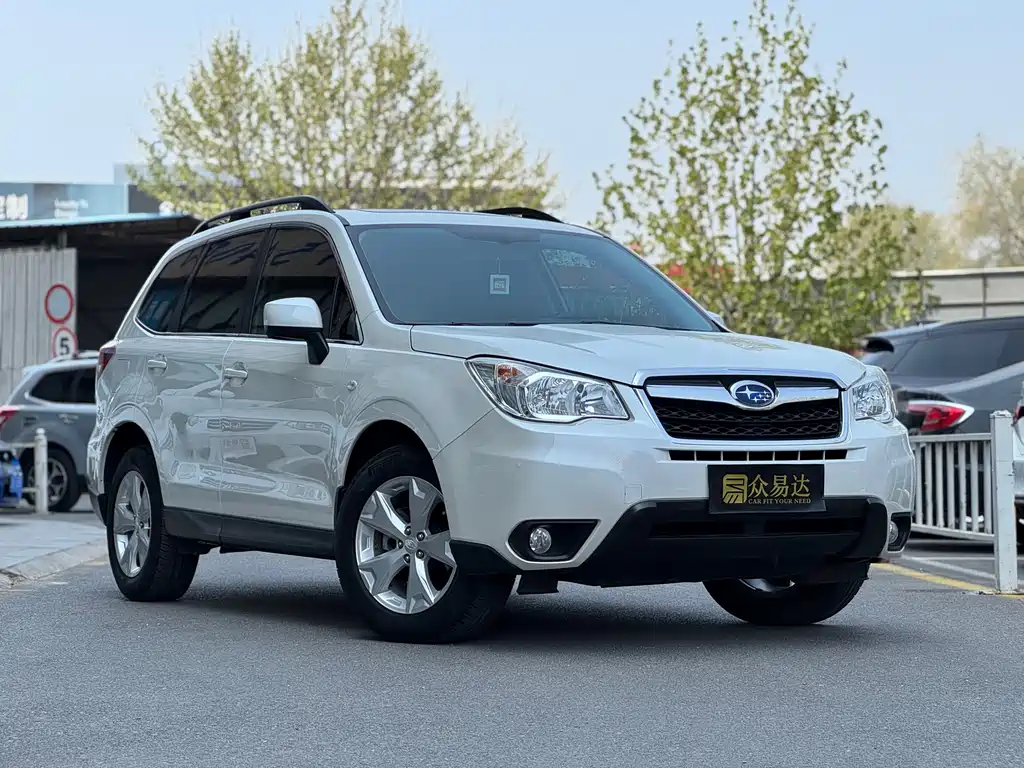 Subaru Forester 2015 — фото 4
