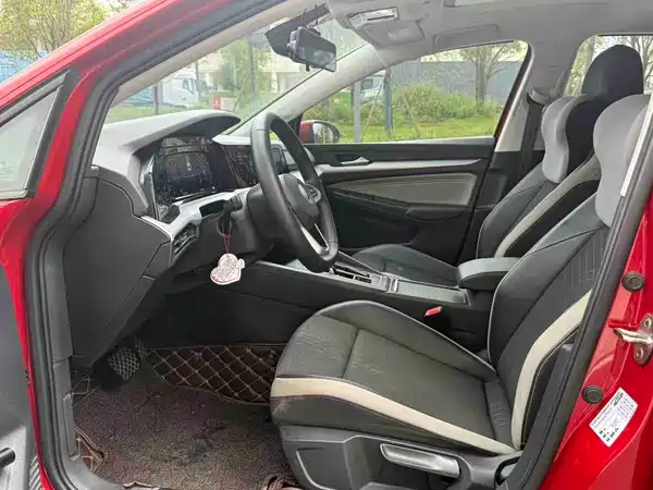 Volkswagen Golf 2022