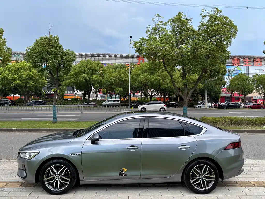 BYD Qin PLUS 2022