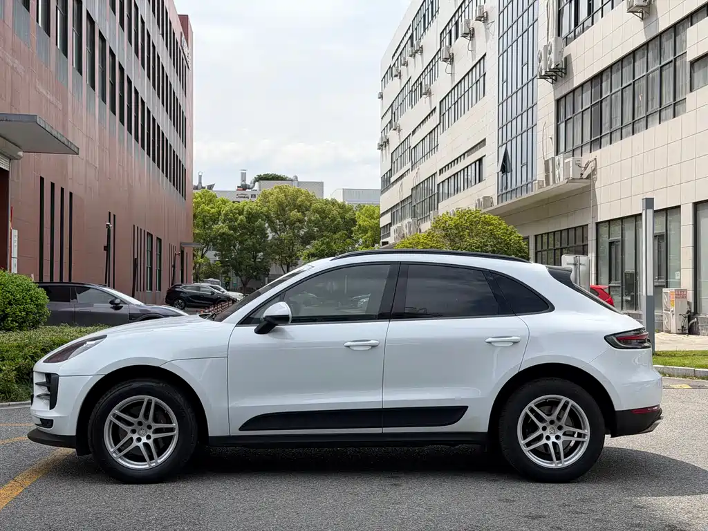 Porsche Macan 2021 — фото 4