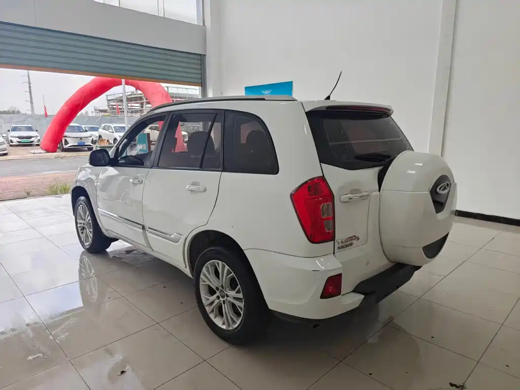 Chery Tiggo 3 2018 — фото 14