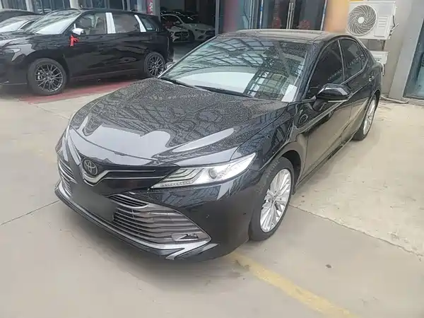 Toyota Camry 2019