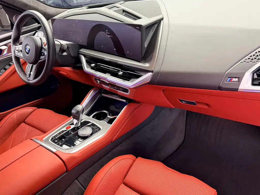BMW XM 2023 — фото 12