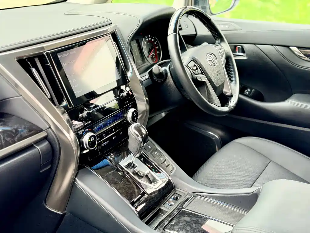 Toyota Alphard 2026 — фото 9