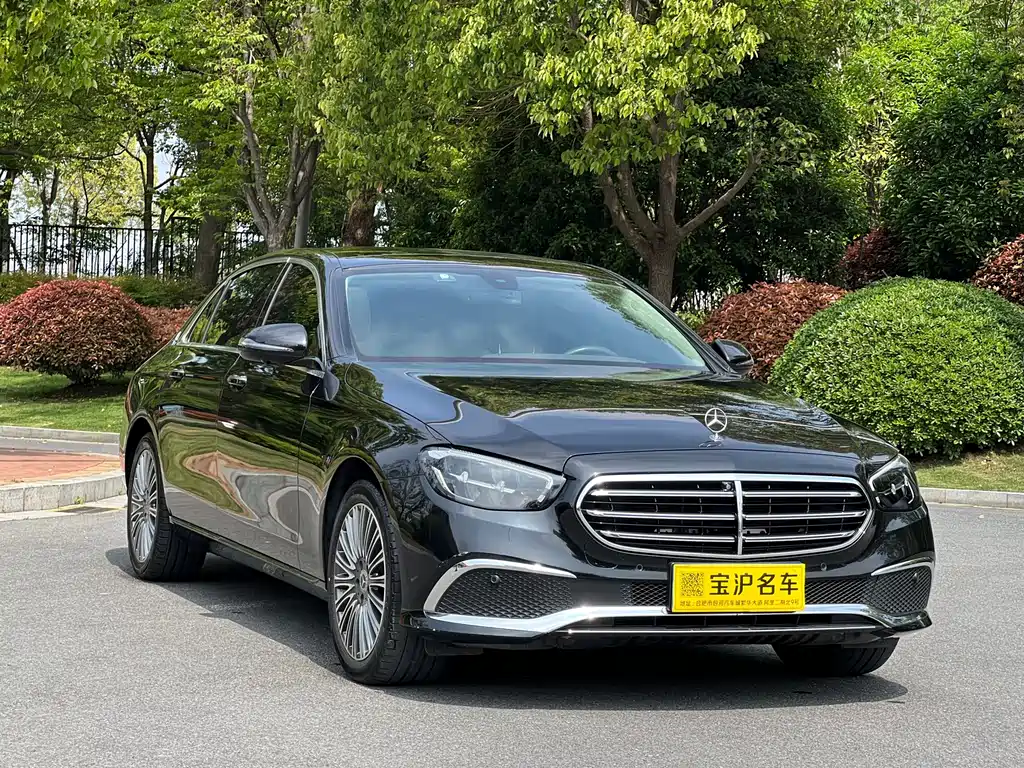 Mercedes-Benz E-Class 2023 — фото 13