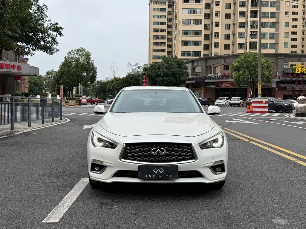 Infiniti Q50L 2018 — фото 2