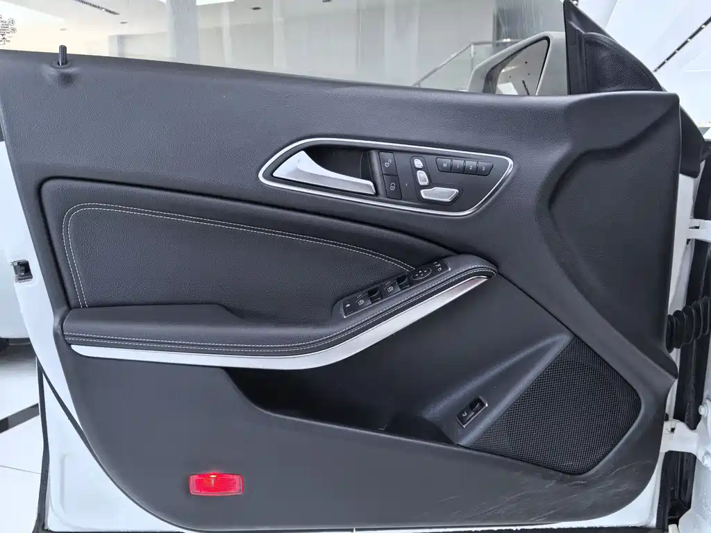 Mercedes-Benz CLA 2019 — фото 10
