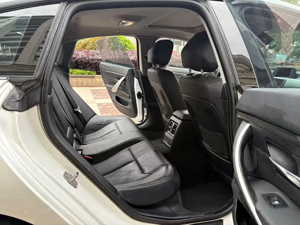 BMW 4 Series 2015 — фото 11