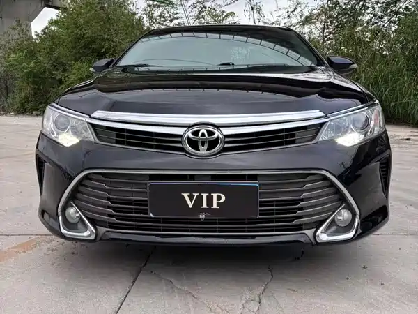 Toyota Camry 2015