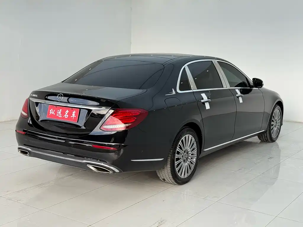 Mercedes-Benz E-Class 2020 — фото 20