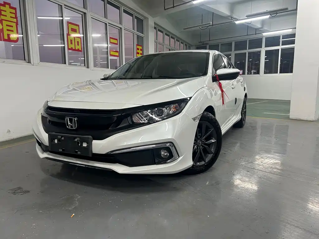 Honda Civic 2021 — фото 1