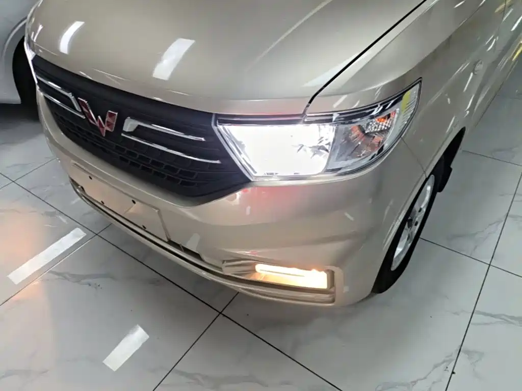 Wuling Hongguang V 2024 — фото 24