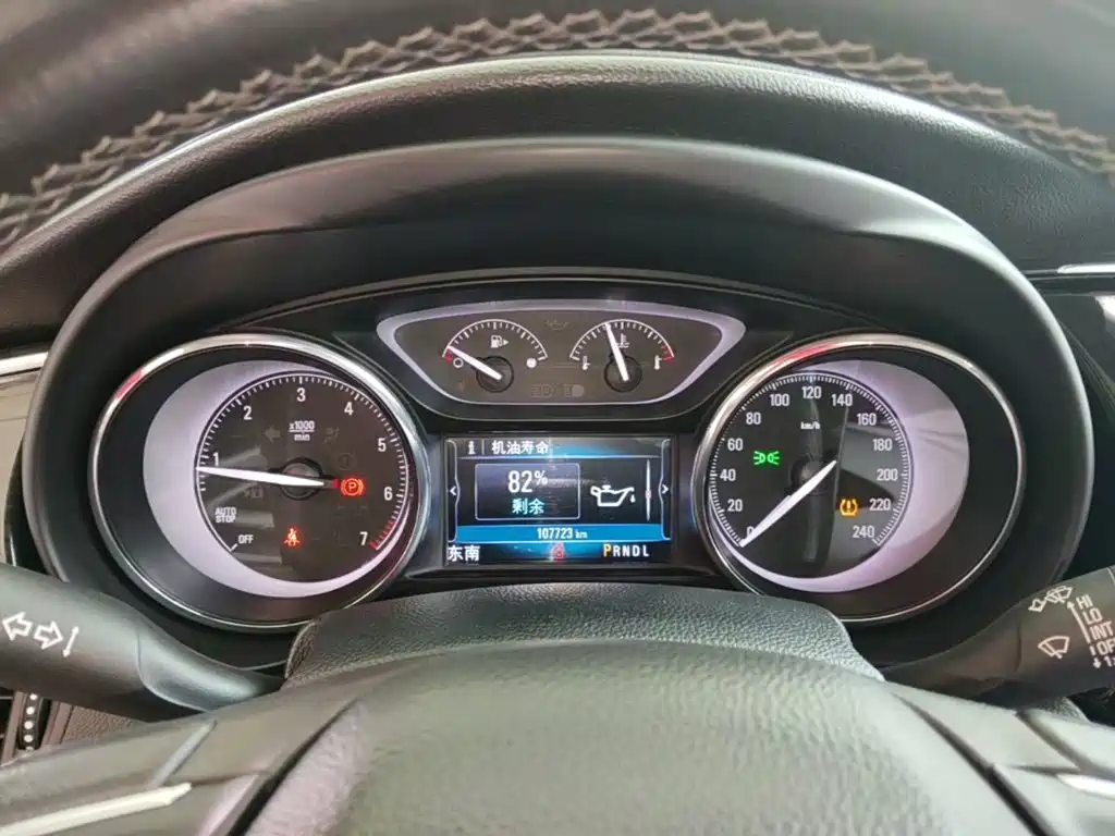 Buick Envision Plus 2018 — фото 12