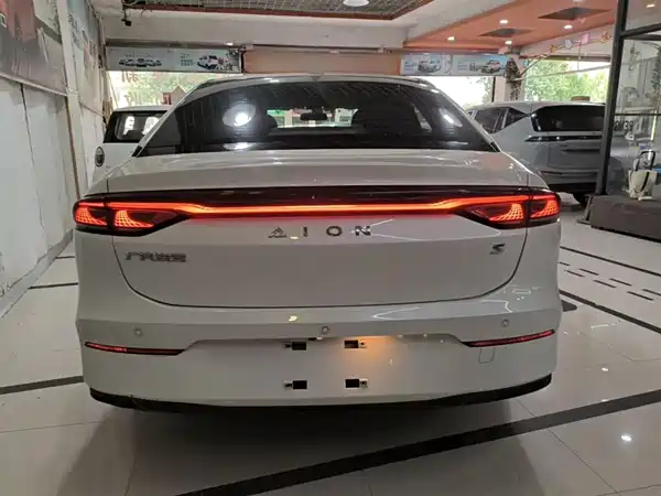 Aion S 2023