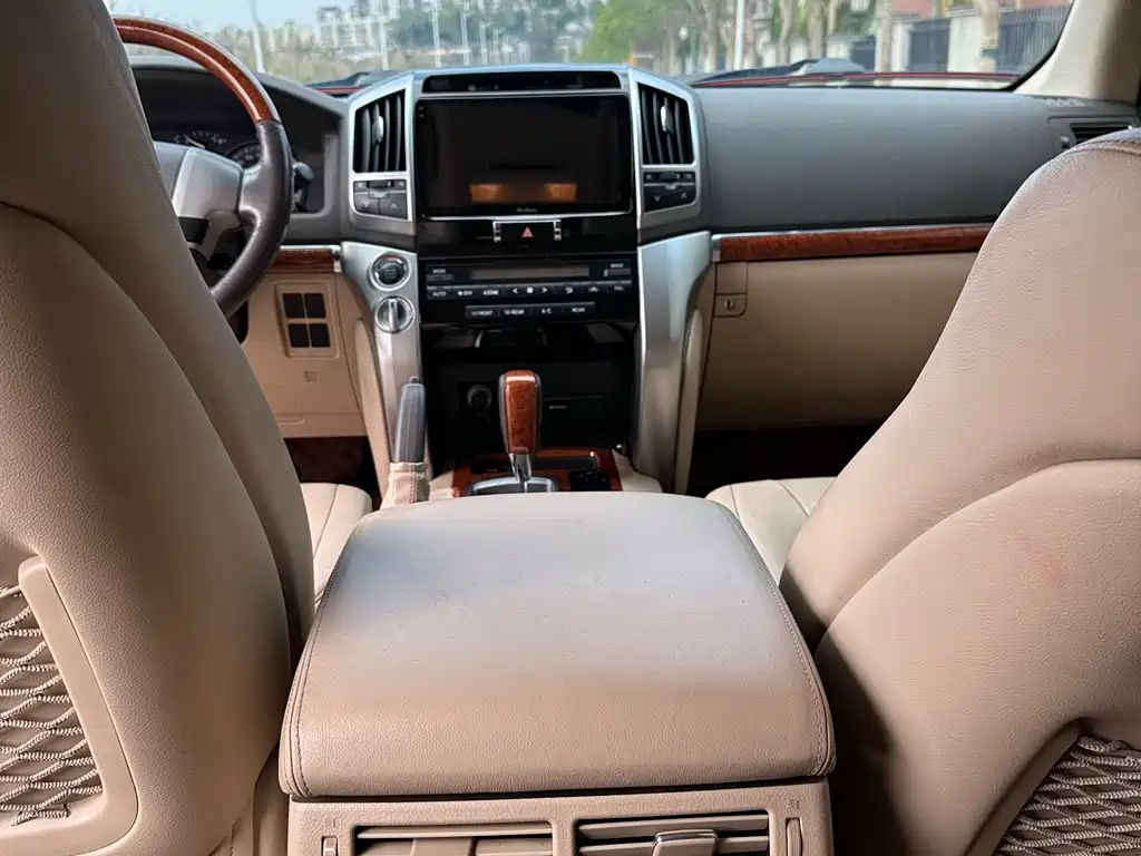 Toyota Land Cruiser 2015 — фото 4