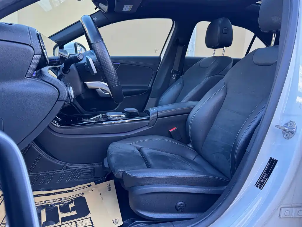 Mercedes-Benz A-Class 2023 — фото 11