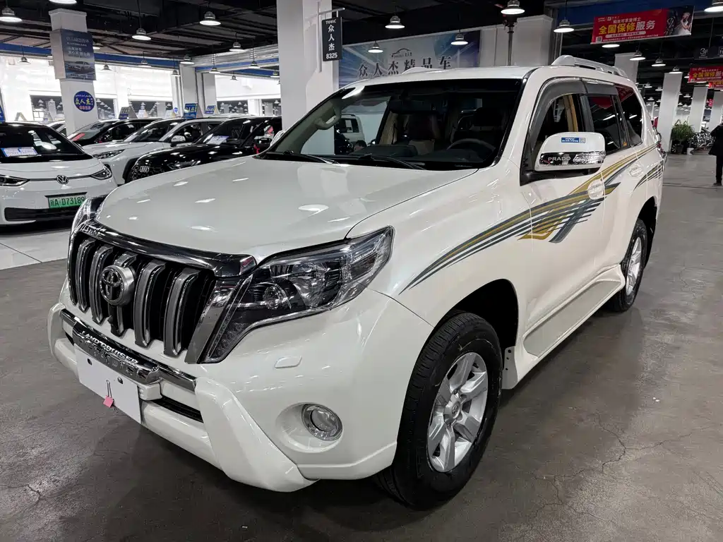 Toyota Prado 2014 — фото 2