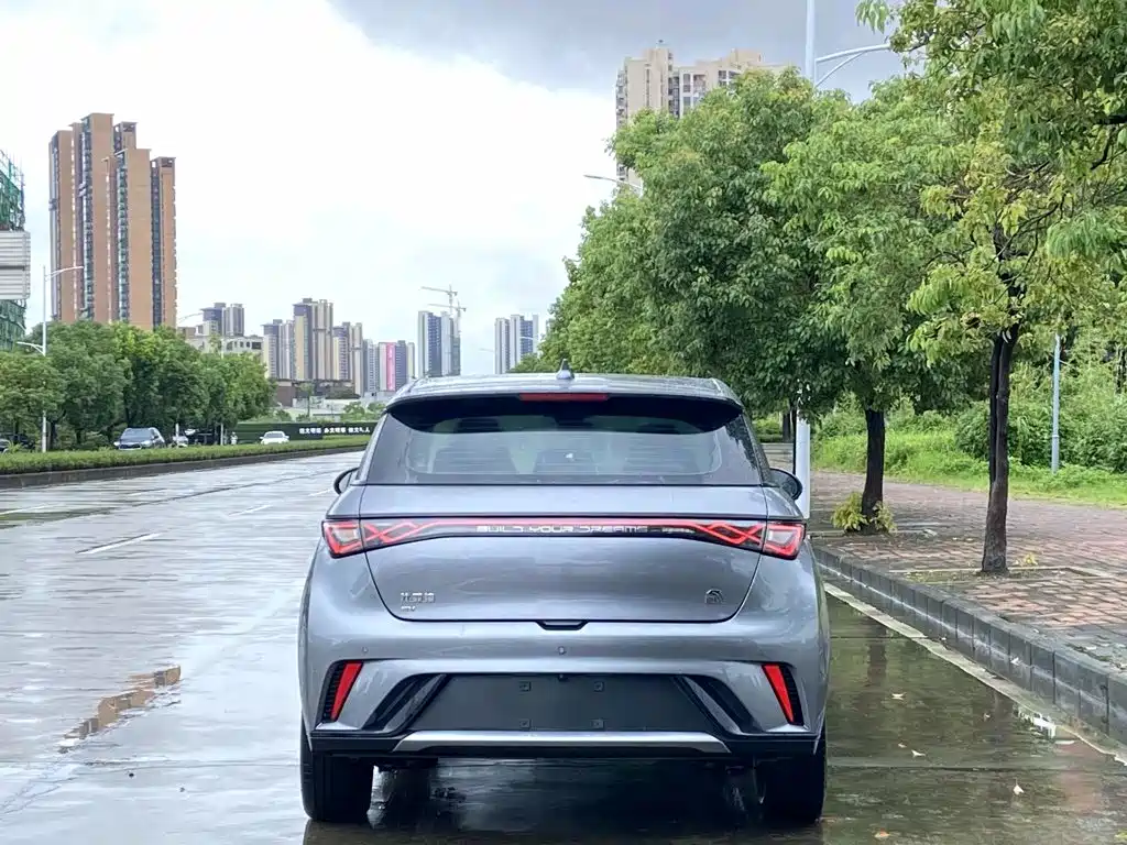 BYD Dolphin 2022