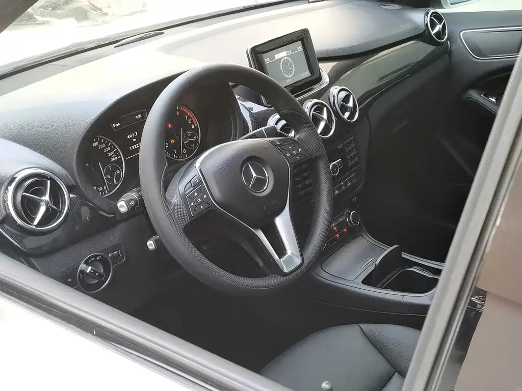 Mercedes-Benz B-Class 2014 — фото 10