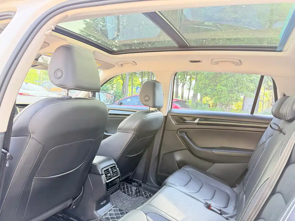 Skoda Kodiaq 2018 — фото 14