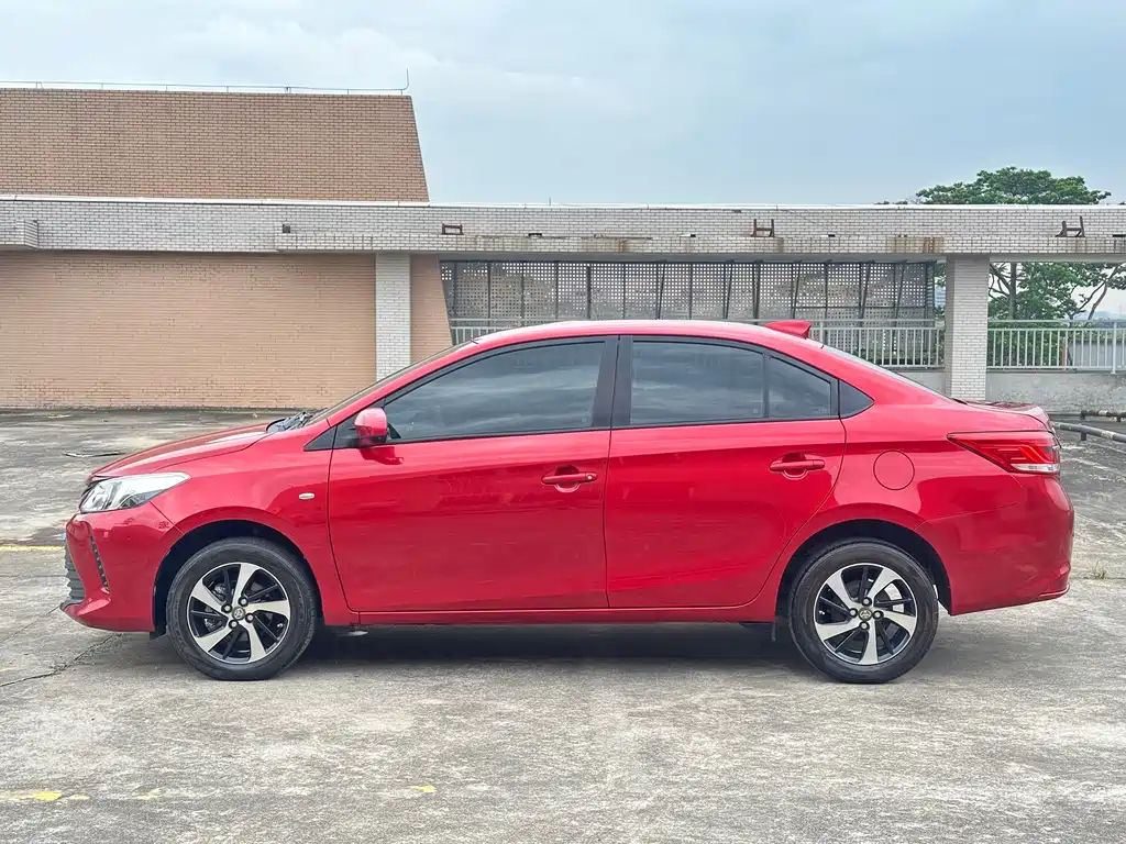 Toyota Vios 2017 — фото 8